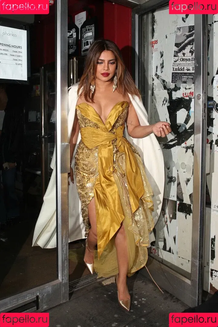 Priyanka Chopra Onlyfans Photo Gallery 