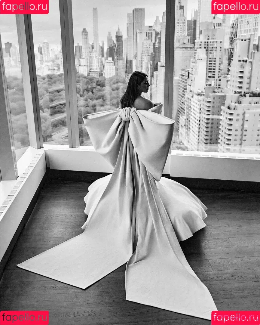 Priyanka Chopra Onlyfans Photo Gallery 
