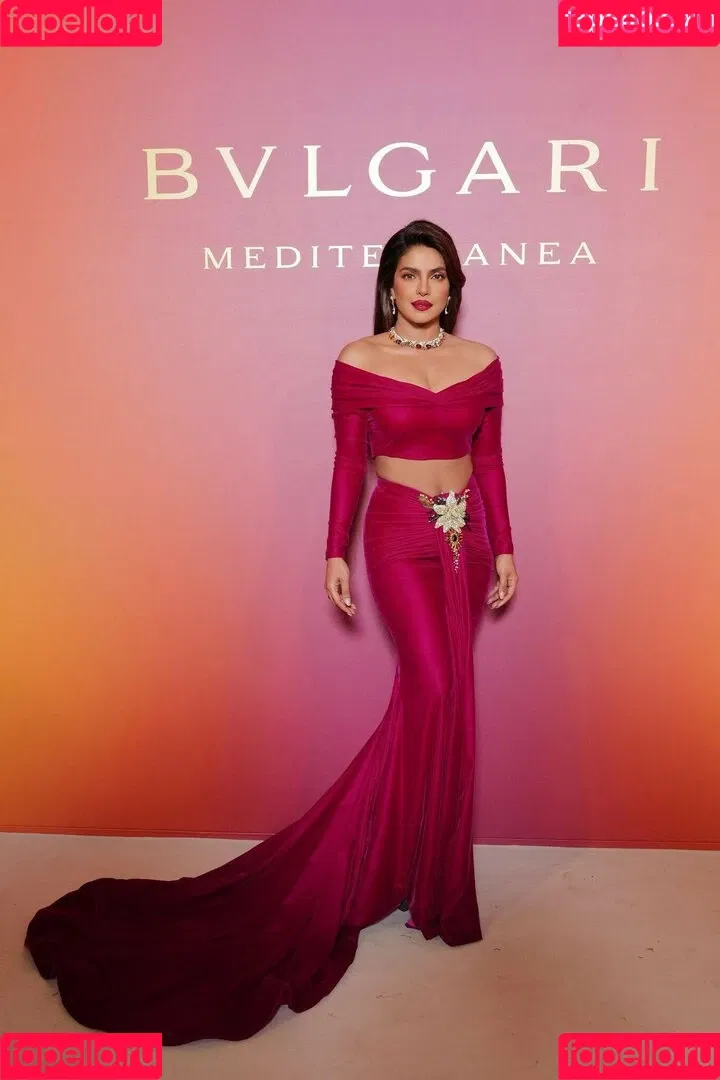 Priyanka Chopra Onlyfans Photo Gallery 