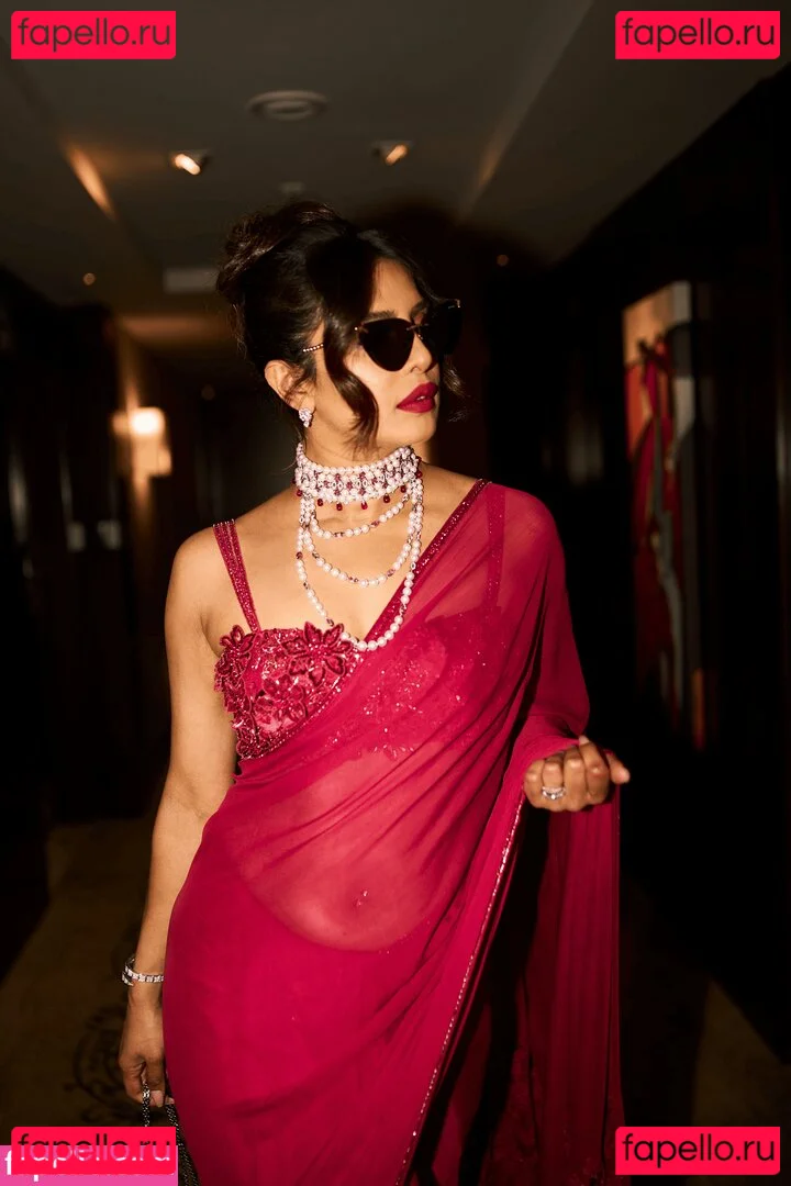 Priyanka Chopra Onlyfans Photo Gallery 