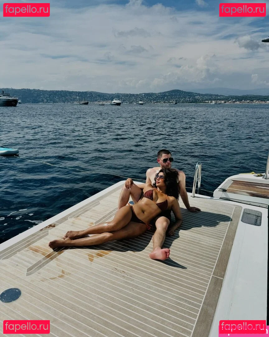 Priyanka Chopra Onlyfans Photo Gallery 