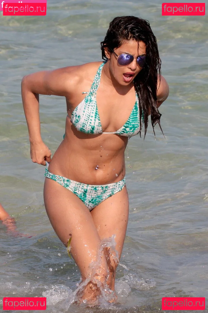 Priyanka Chopra Onlyfans Photo Gallery 