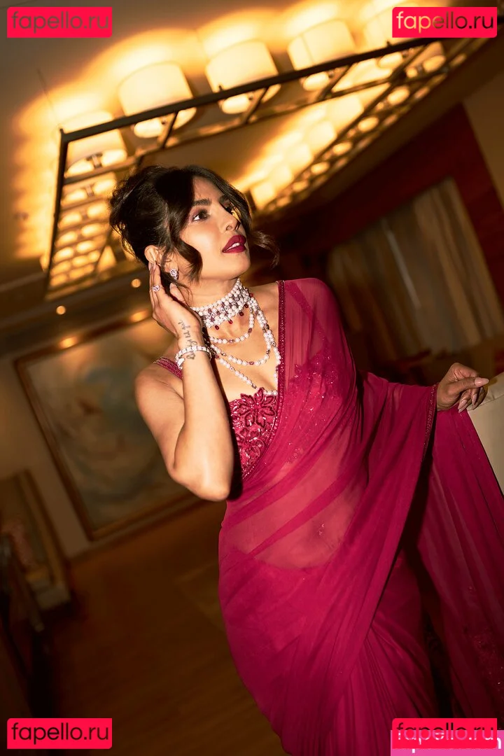 Priyanka Chopra Onlyfans Photo Gallery 