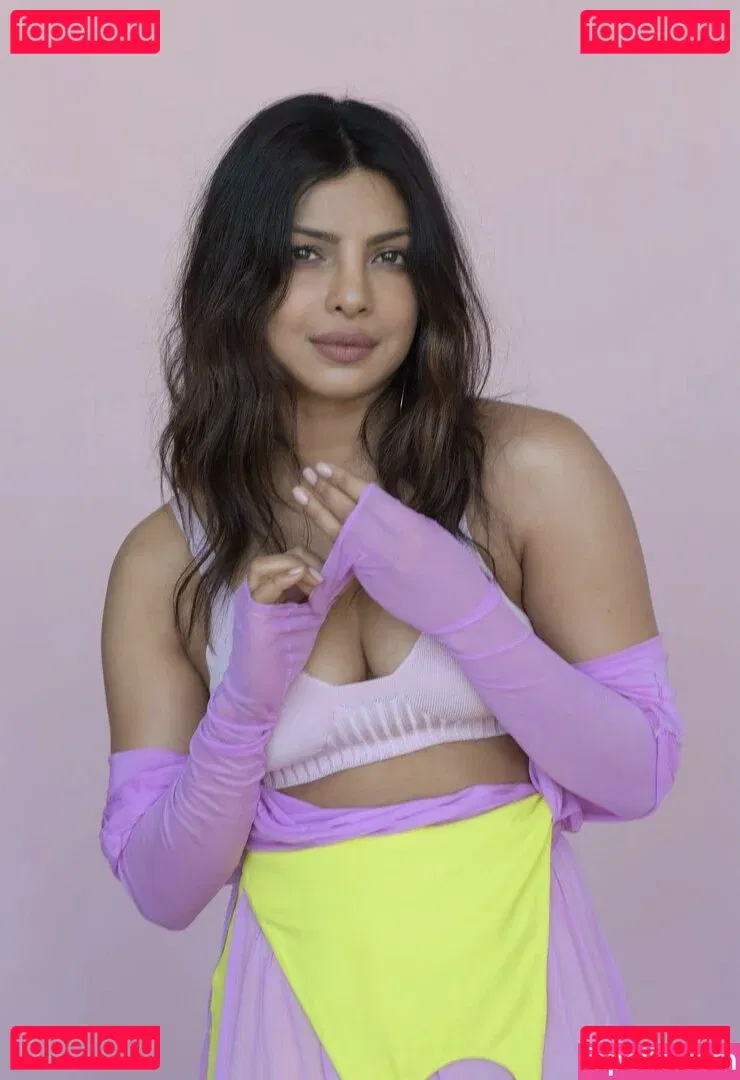 Priyanka Chopra Onlyfans Photo Gallery 