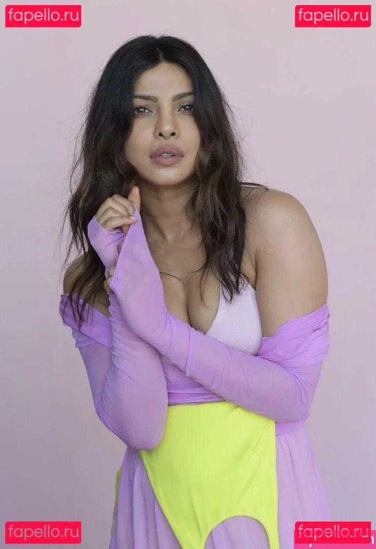 Priyanka Chopra Onlyfans Photo Gallery 