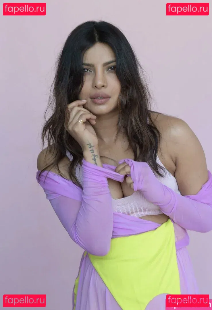 Priyanka Chopra Onlyfans Photo Gallery 