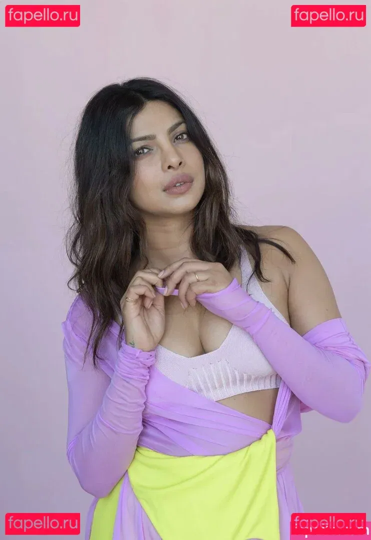 Priyanka Chopra Onlyfans Photo Gallery 