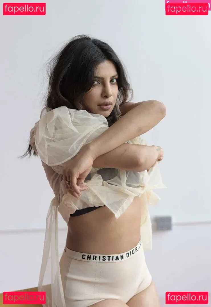 Priyanka Chopra Onlyfans Photo Gallery 