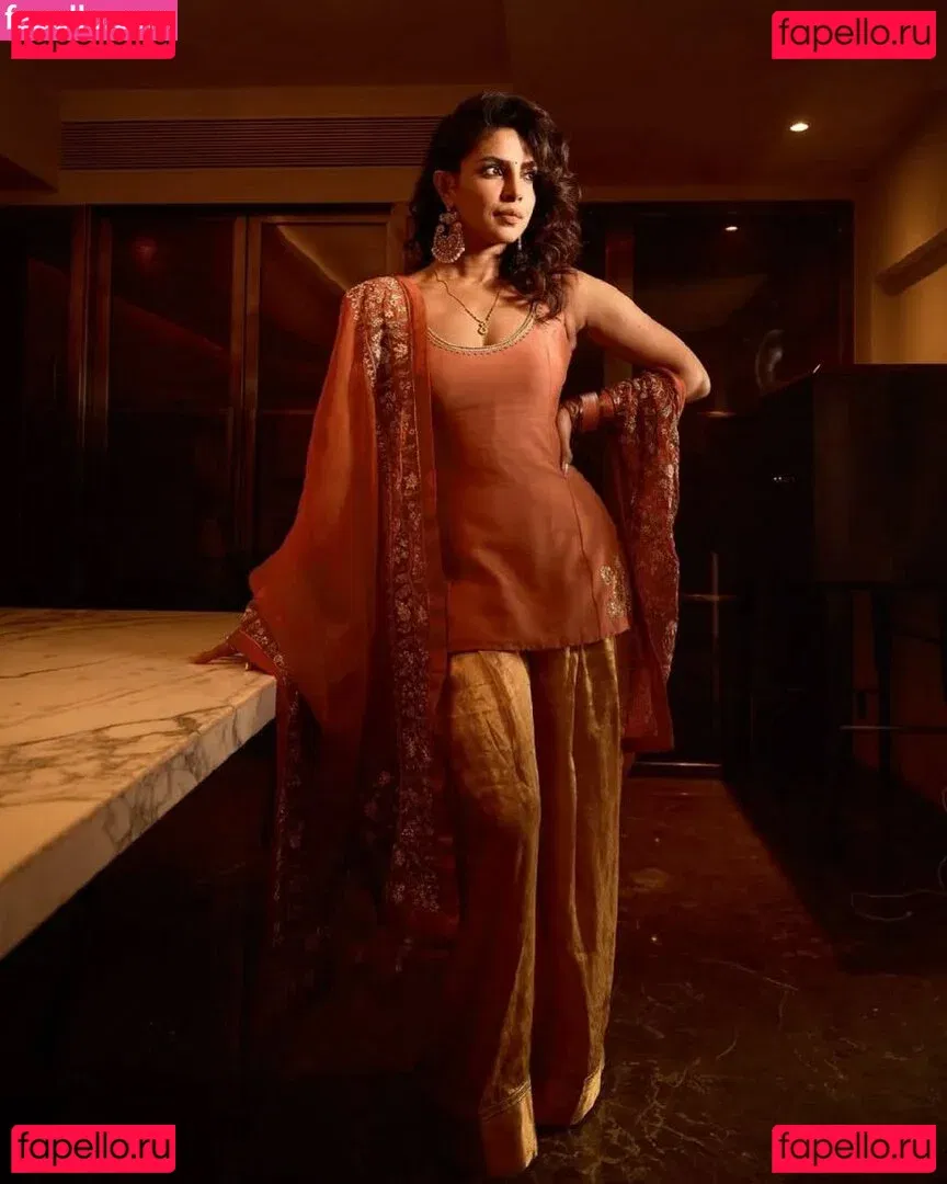 Priyanka Chopra Onlyfans Photo Gallery 