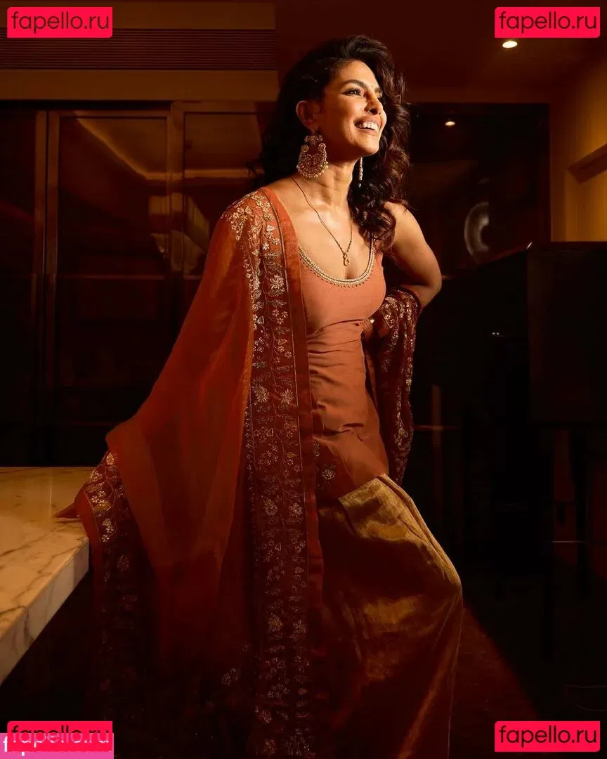 Priyanka Chopra Onlyfans Photo Gallery 
