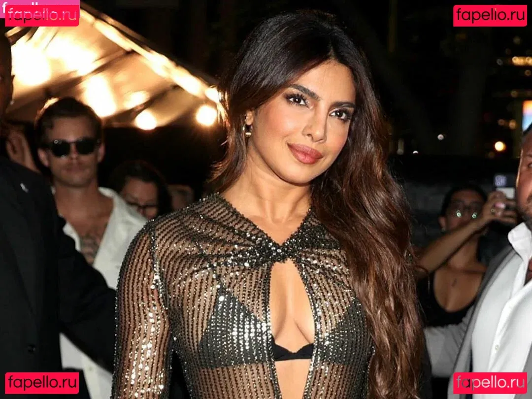 Priyanka Chopra Onlyfans Photo Gallery 