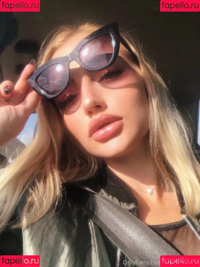 bellacherry69 Onlyfans Photo Gallery 