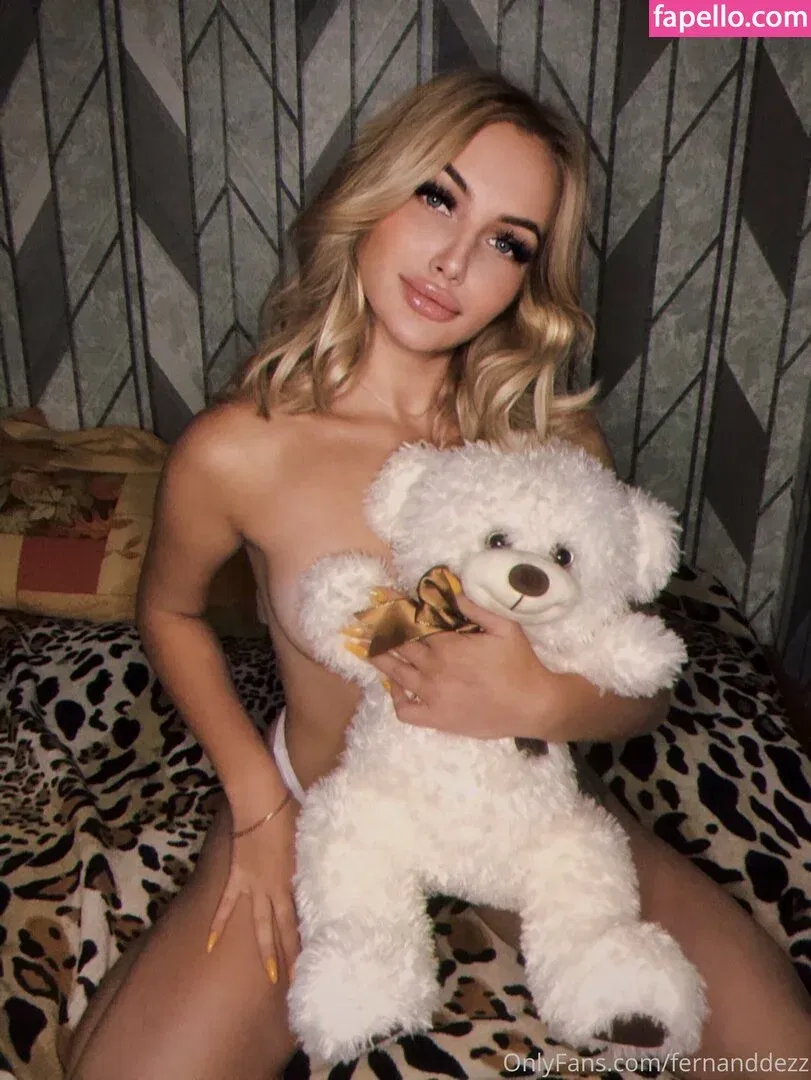 bellacherry69 Onlyfans Photo Gallery 