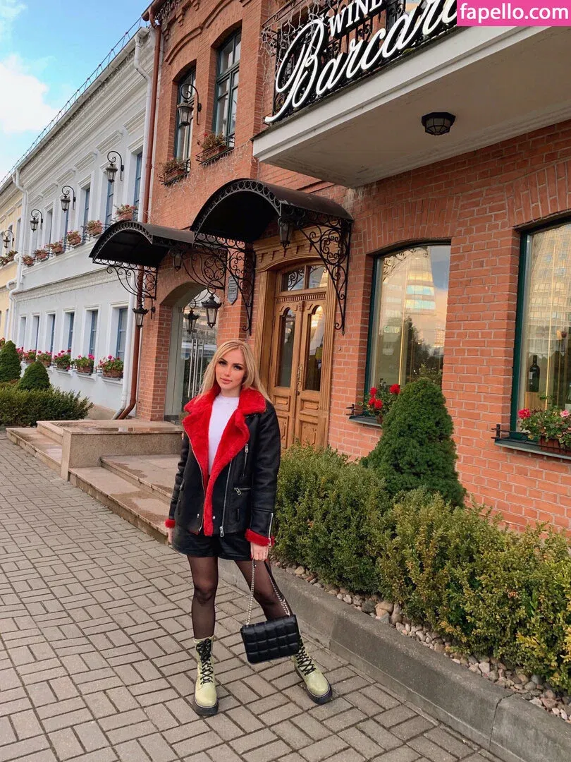 bellacherry69 Onlyfans Photo Gallery 