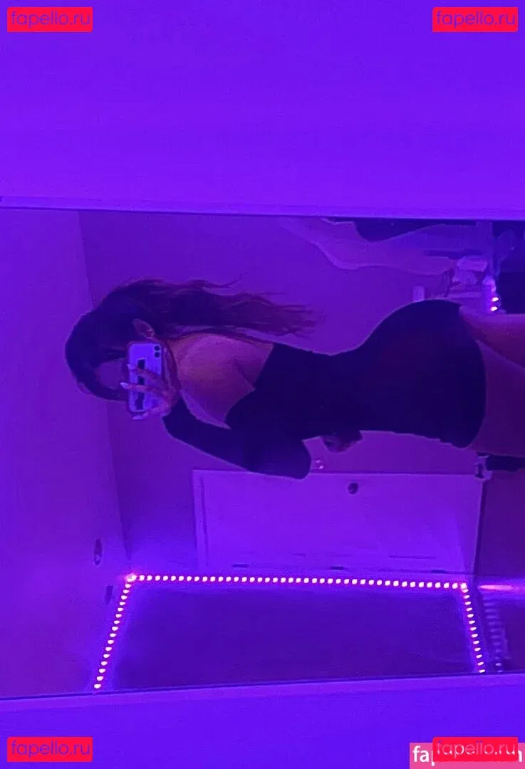 nekogir1 Onlyfans Photo Gallery 