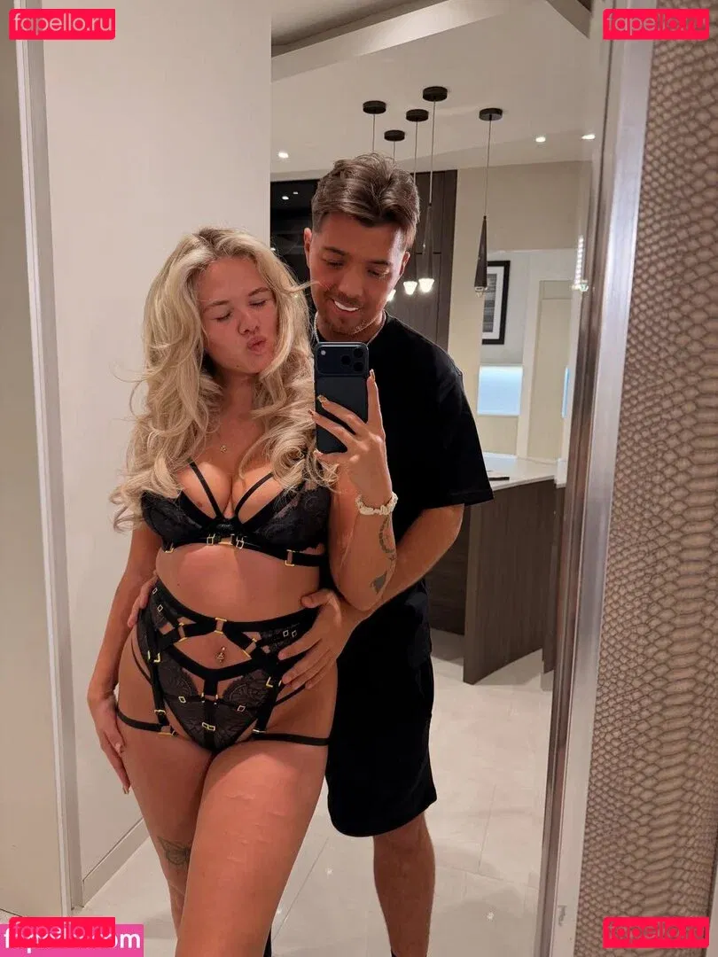 Grace Elisabeth Onlyfans Photo Gallery 