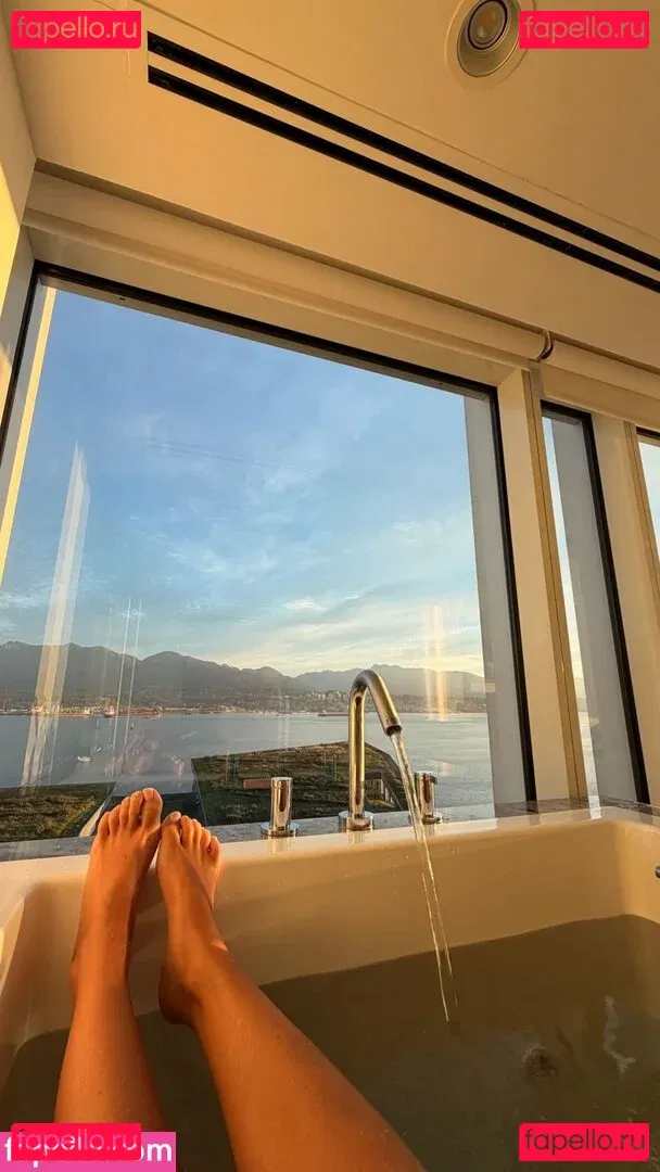 Grace Elisabeth Onlyfans Photo Gallery 