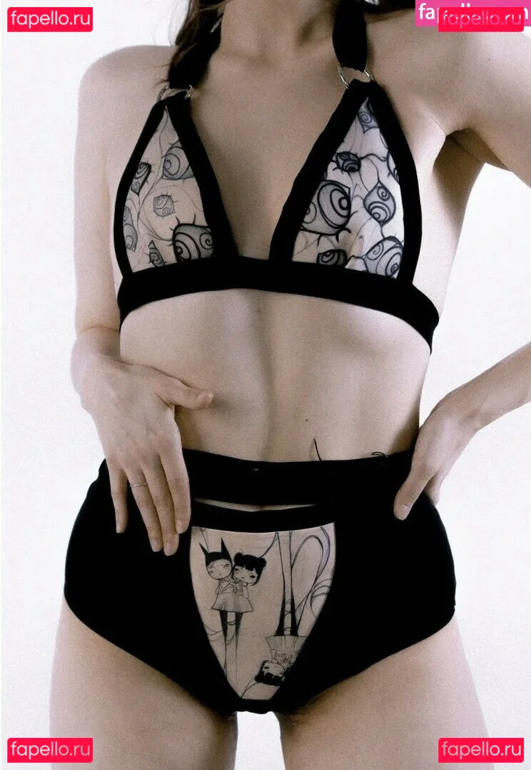 Kamochi ASMR Onlyfans Photo Gallery 