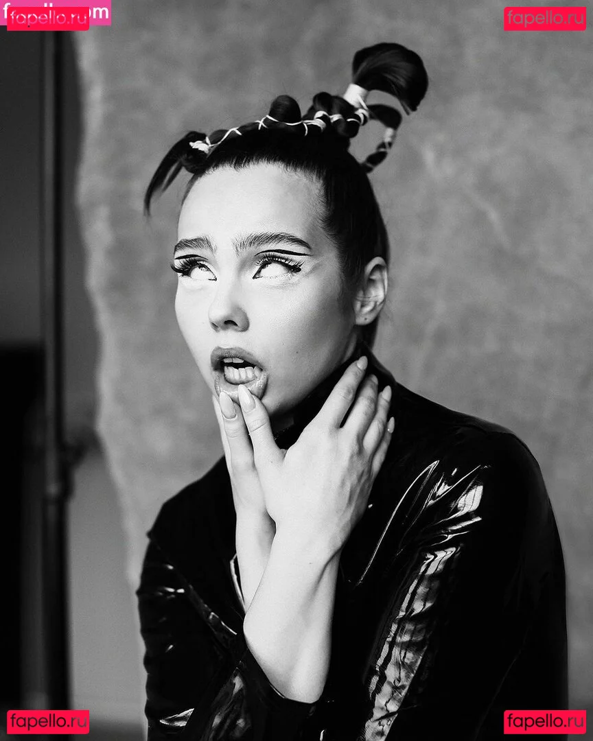 Kamochi ASMR Onlyfans Photo Gallery 