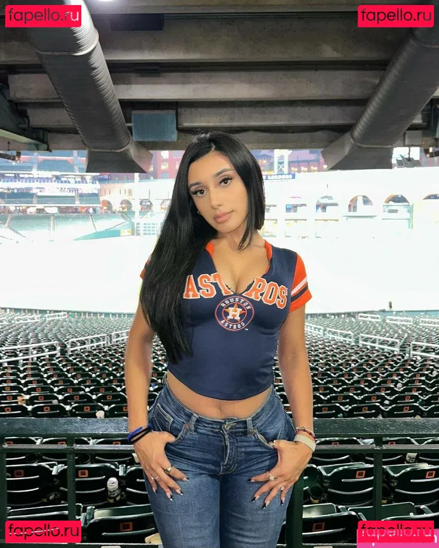 laconejaaa Onlyfans Photo Gallery 