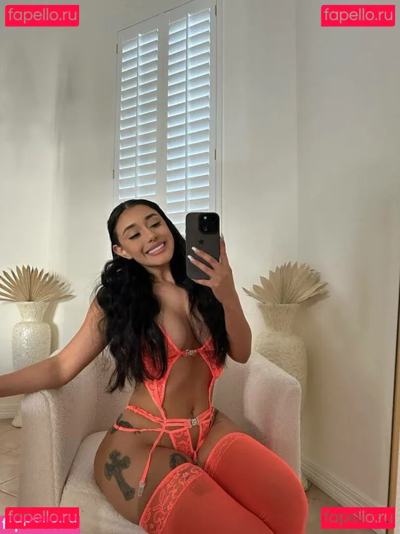 laconejaaa Onlyfans Photo Gallery 