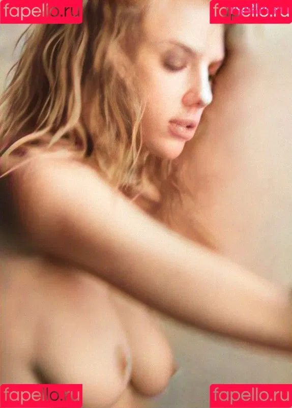 Charlotte McKinney Onlyfans Photo Gallery 