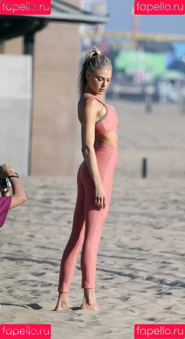 Charlotte McKinney Onlyfans Photo Gallery 