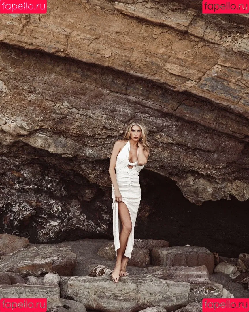 Charlotte McKinney Onlyfans Photo Gallery 
