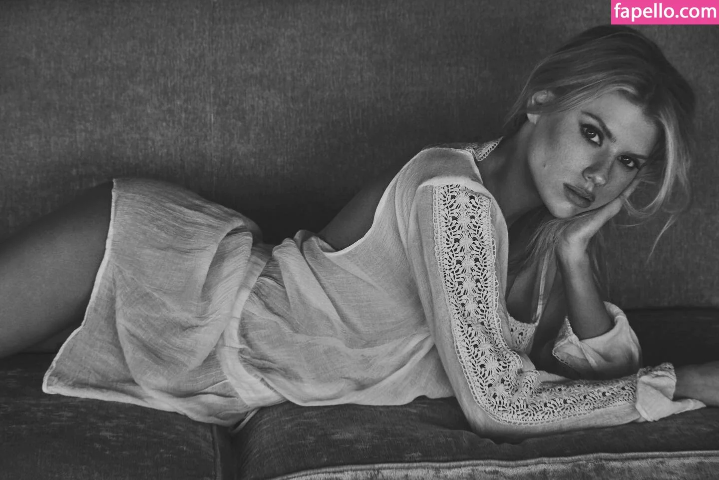 Charlotte McKinney Onlyfans Photo Gallery 