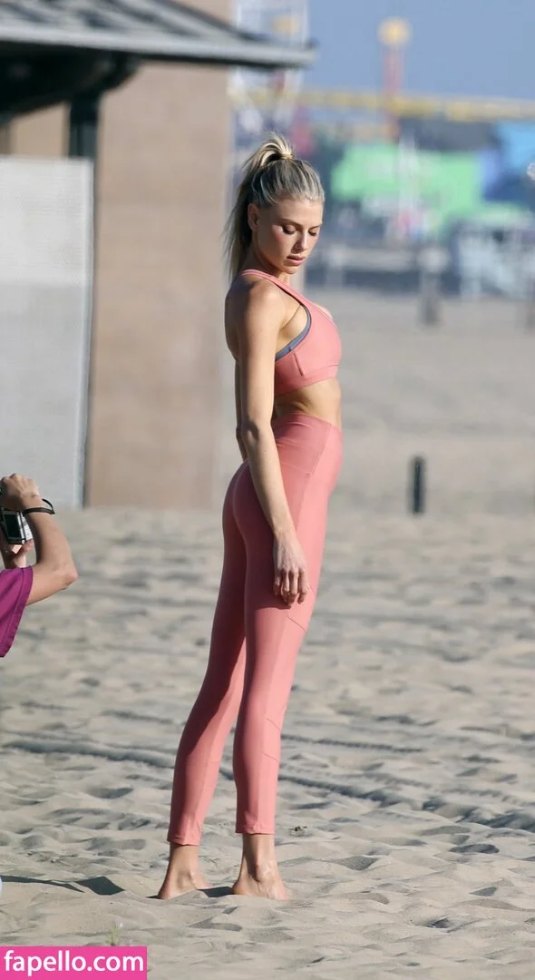 Charlotte McKinney Onlyfans Photo Gallery 