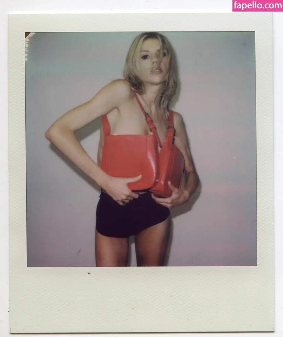 Charlotte McKinney Onlyfans Photo Gallery 