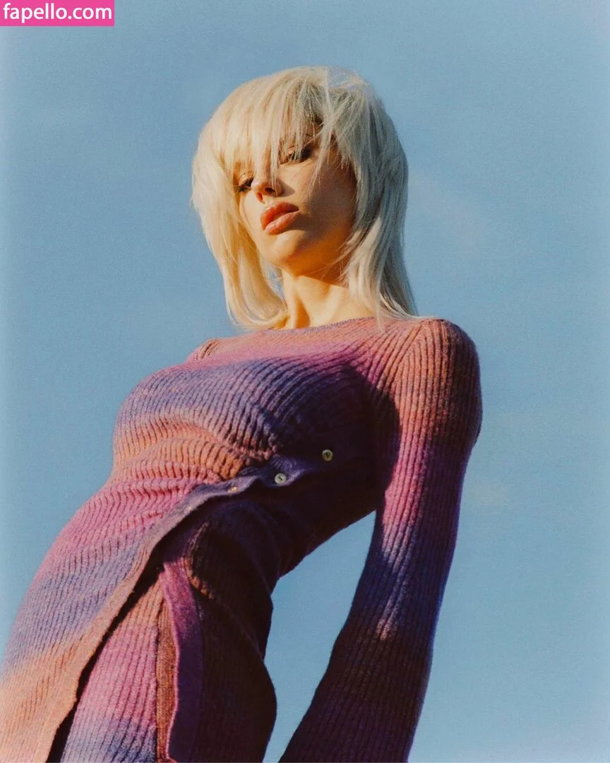 Charlotte McKinney Onlyfans Photo Gallery 