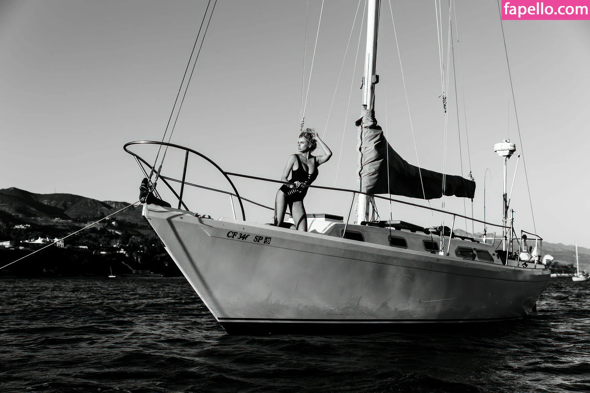 Charlotte McKinney Onlyfans Photo Gallery 