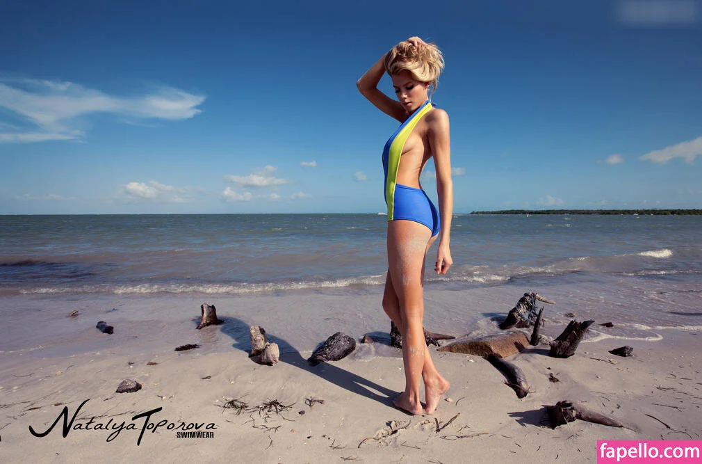 Charlotte McKinney Onlyfans Photo Gallery 