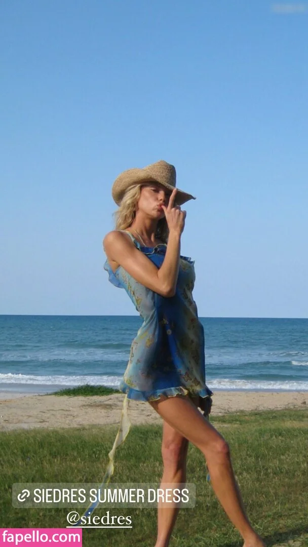 Charlotte McKinney Onlyfans Photo Gallery 