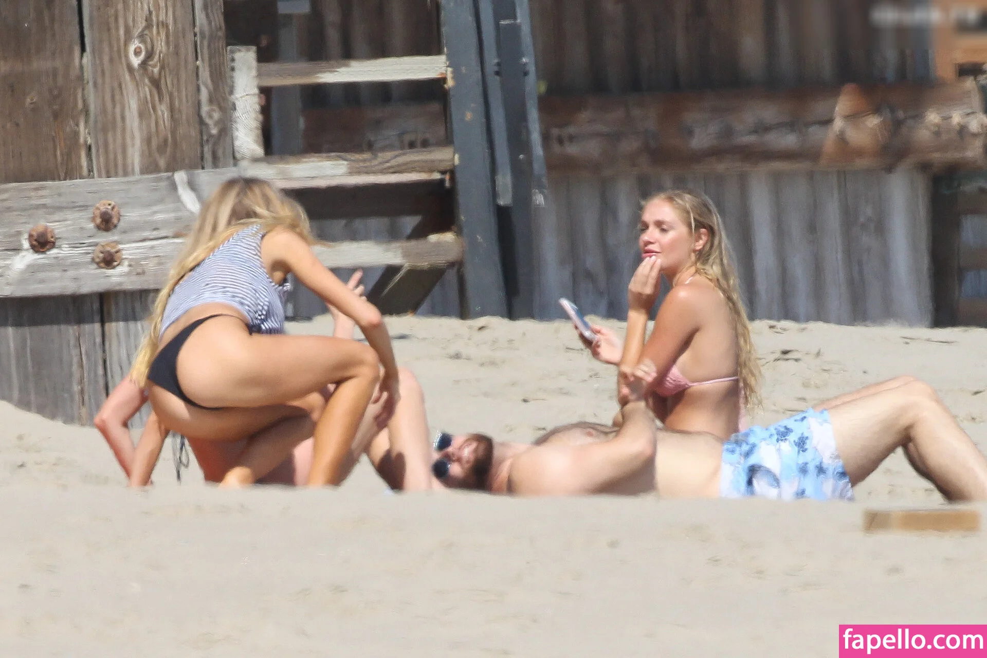 Charlotte McKinney Onlyfans Photo Gallery 