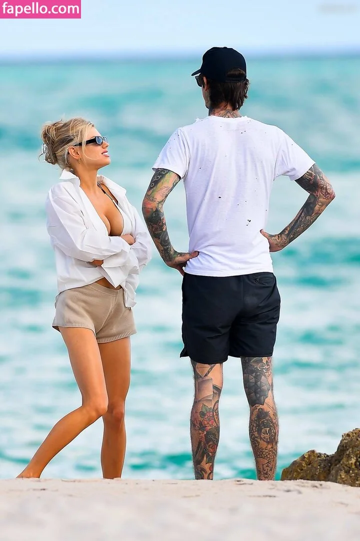 Charlotte McKinney Onlyfans Photo Gallery 