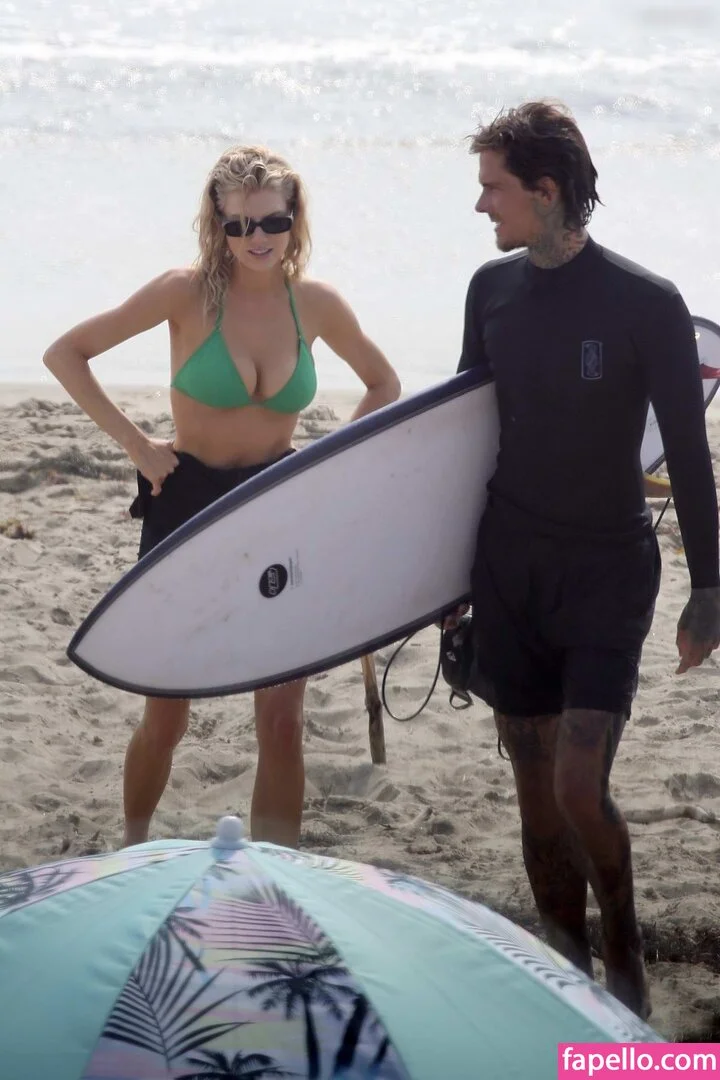 Charlotte McKinney Onlyfans Photo Gallery 