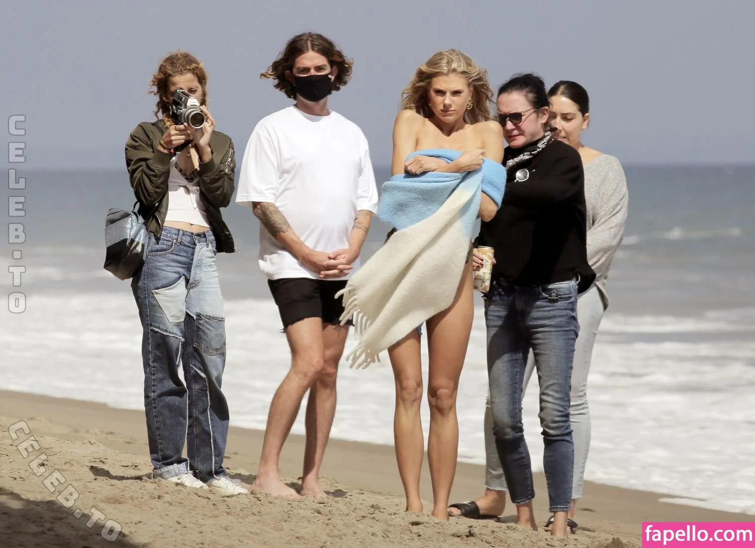 Charlotte McKinney Onlyfans Photo Gallery 