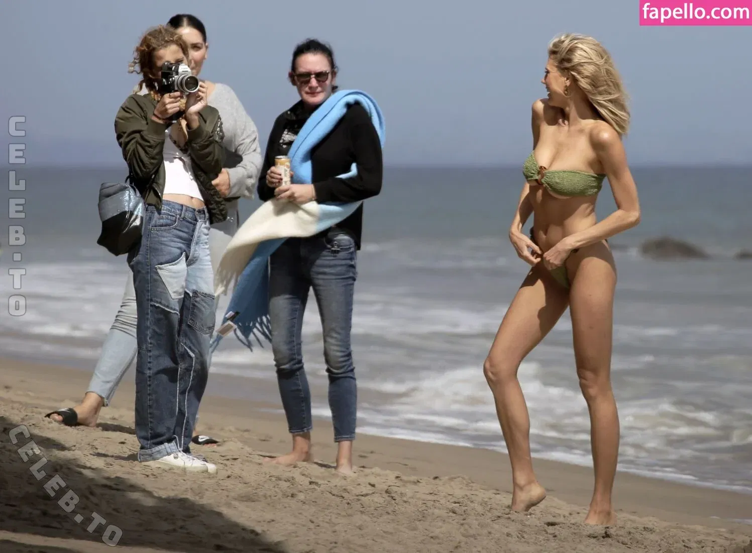 Charlotte McKinney Onlyfans Photo Gallery 