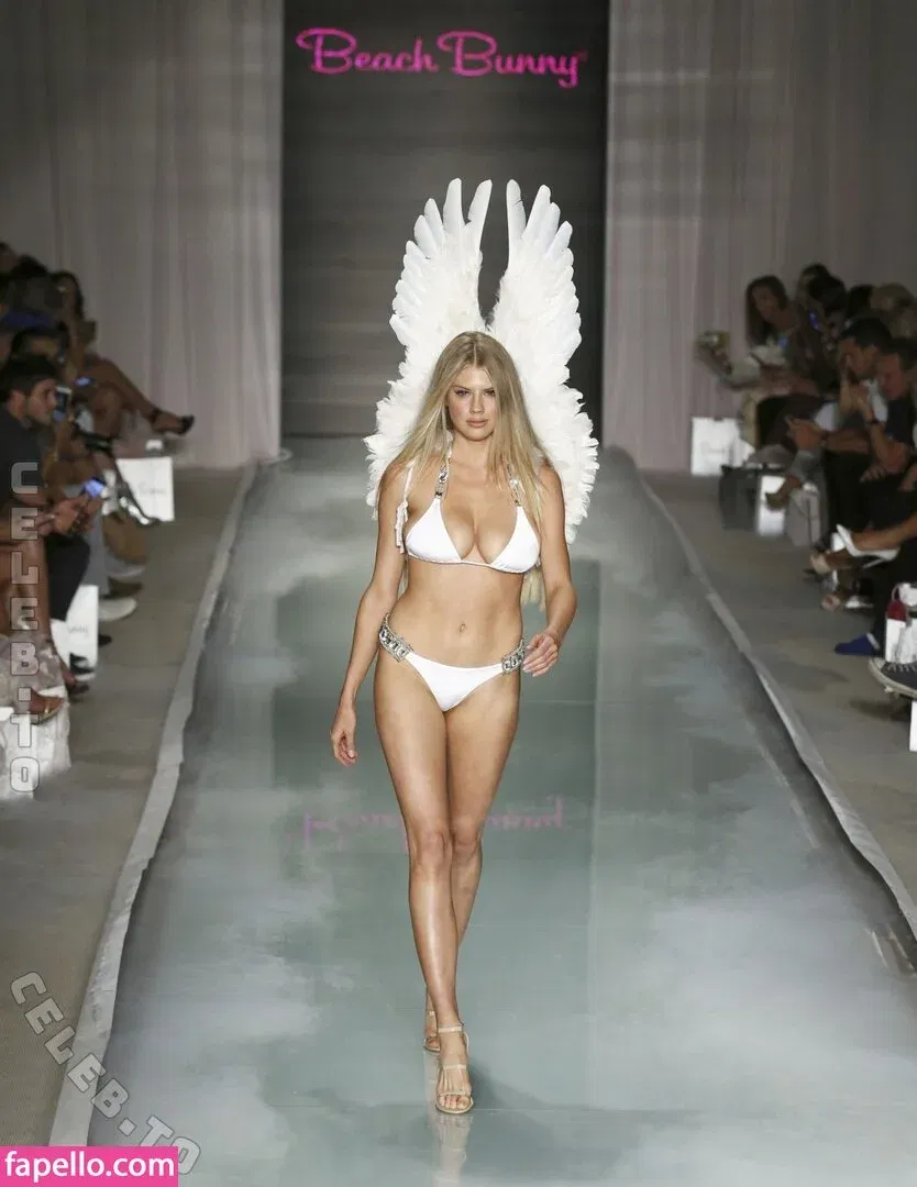 Charlotte McKinney Onlyfans Photo Gallery 