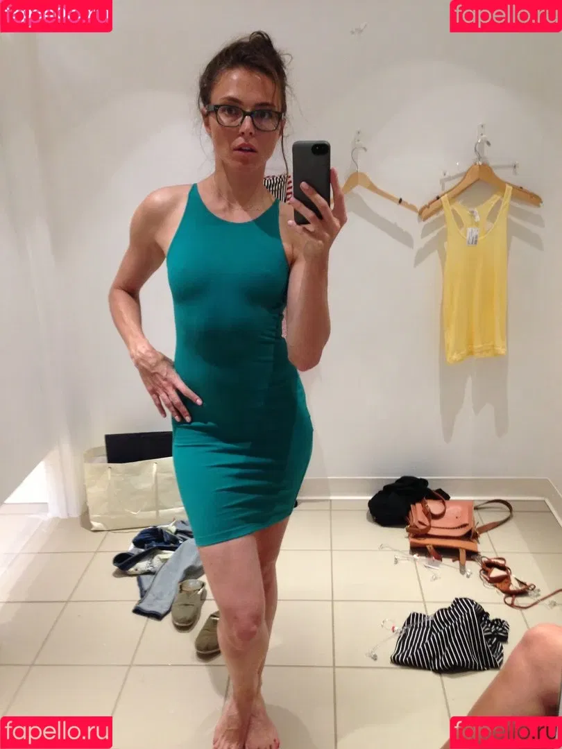 Trieste Kelly Dunn Onlyfans Photo Gallery 