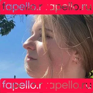 emlepage18 Onlyfans Photo Gallery 