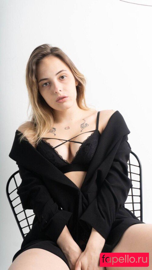 Nikol_Koulen Nude Onlyfans Photo 16
