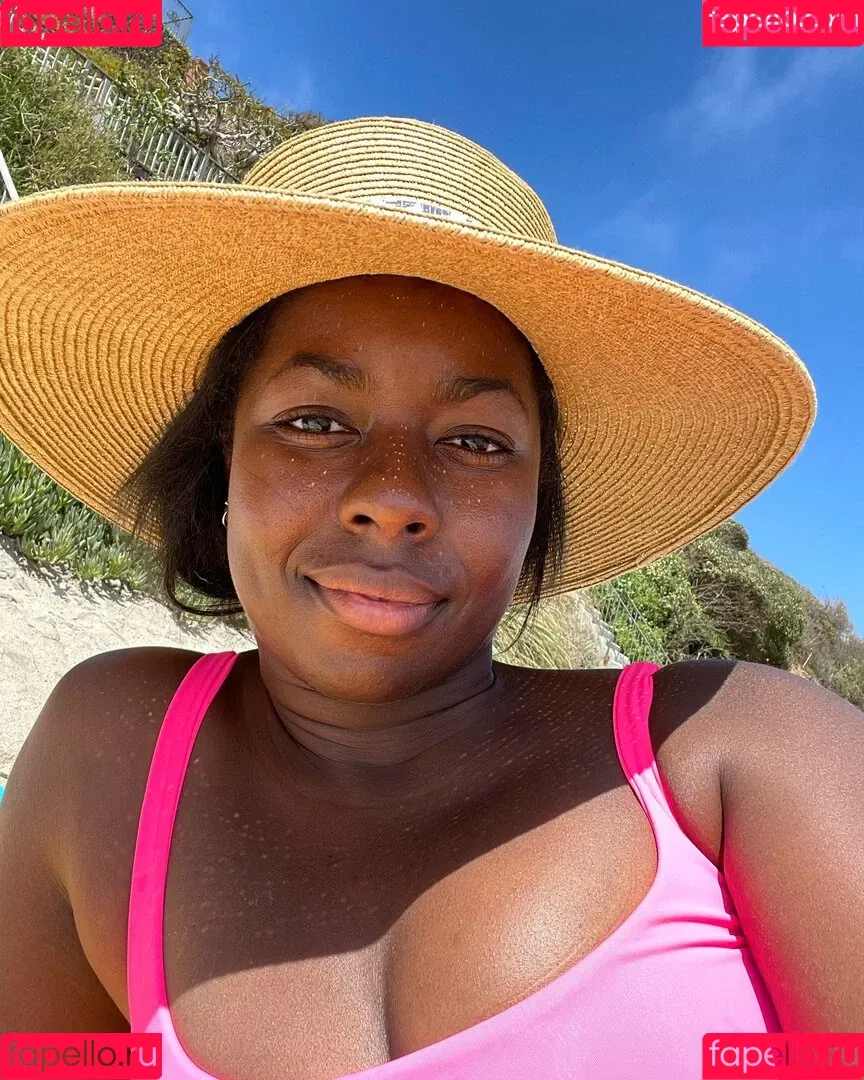Camille Winbush Onlyfans Photo Gallery 