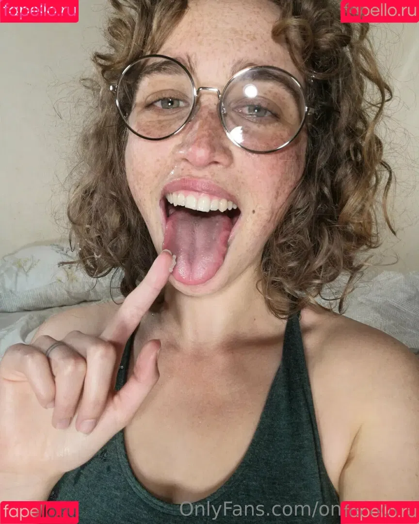 onasinova Onlyfans Photo Gallery 