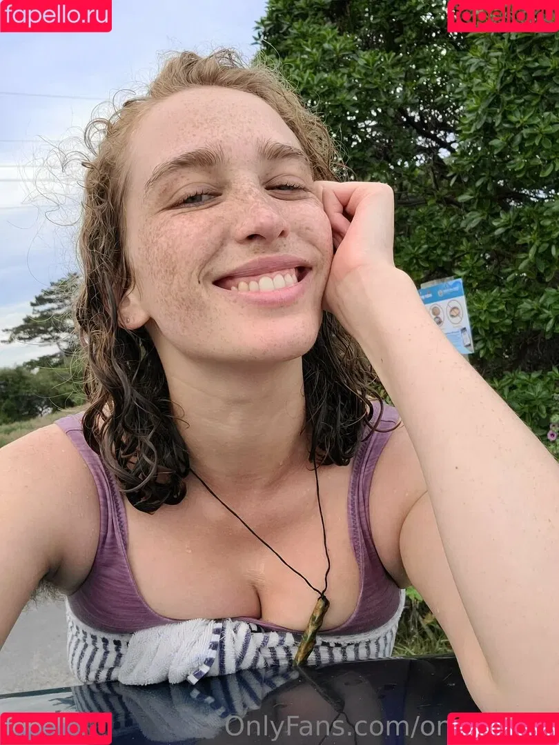 onasinova Onlyfans Photo Gallery 