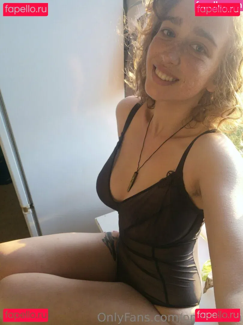 onasinova Onlyfans Photo Gallery 