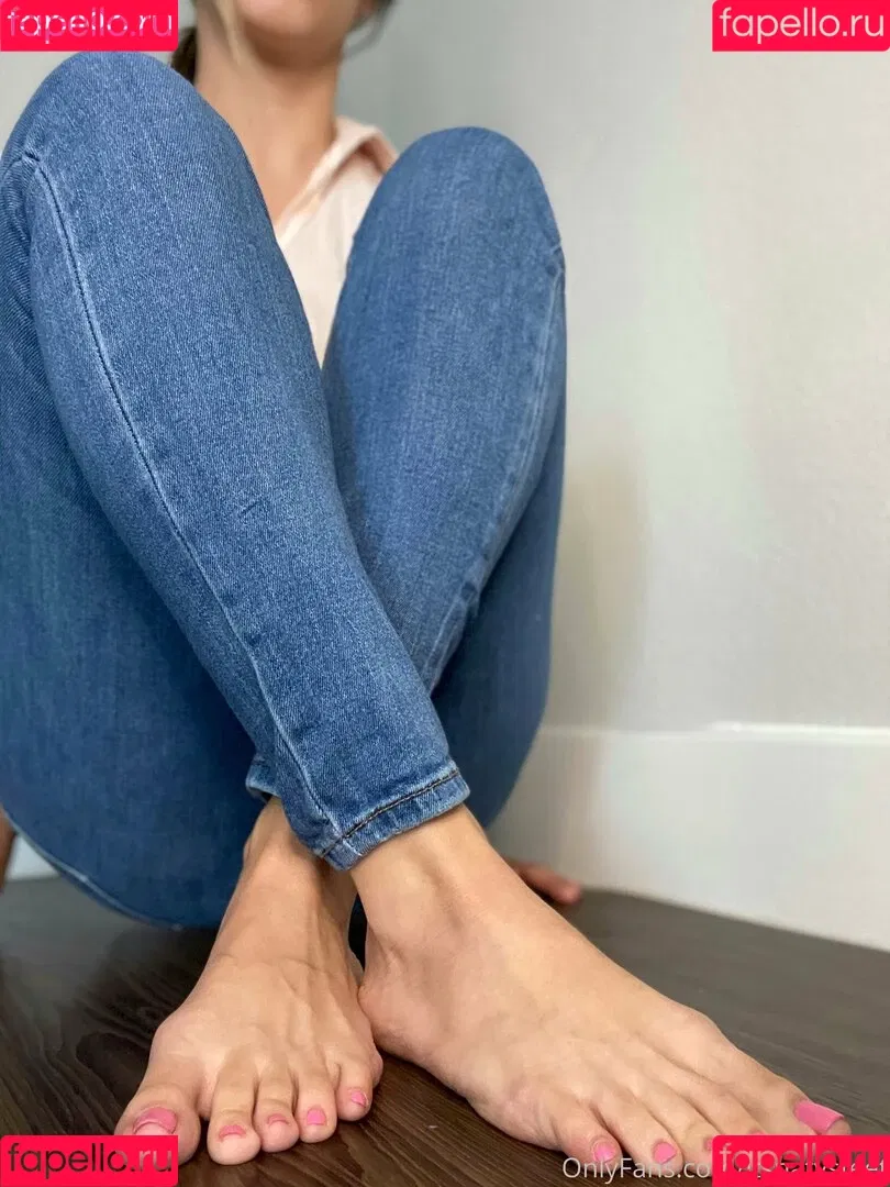 Itsnatysfeet Onlyfans Photo Gallery 