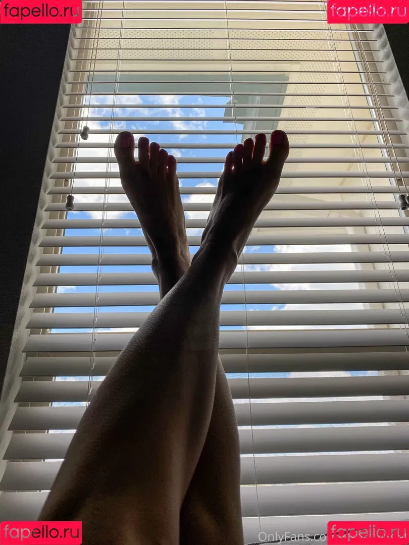 Itsnatysfeet Onlyfans Photo Gallery 
